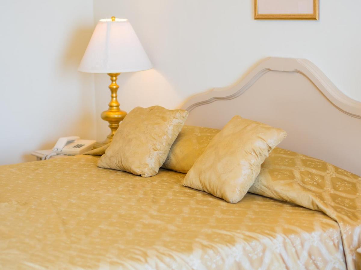 Luxury For 16 People With Seaview, Pool And Bbq Palma